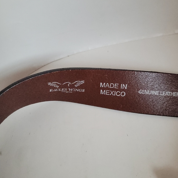 EAGLES WINGS South Carolina Gamecocks Leather Brandish Brown Belt Size 34 - Picture 2 of 4